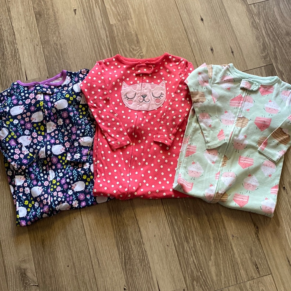 Lot of 3 Carter’s 18M Footed Pajamas